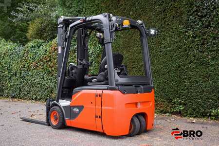 Eléctrica de 3 ruedas 2018  Linde E16-02 EVO Triplex (14)