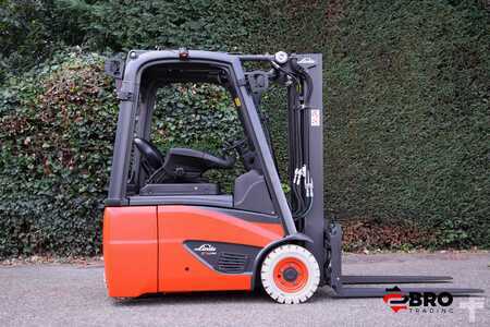 Eléctrica de 3 ruedas 2017  Linde E14-02 EVO Triplex (10)