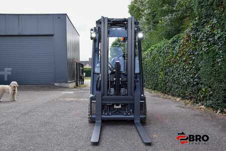 Eléctrica de 3 ruedas 2017  Linde E14-02 EVO Triplex (8)