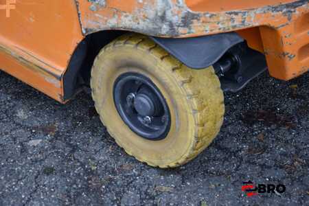 Eléctrica de 4 ruedas 2006  Still R60-25 (13)