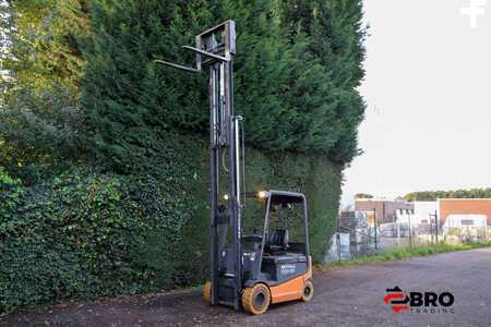 Eléctrica de 4 ruedas 2006  Still R60-25 (7)