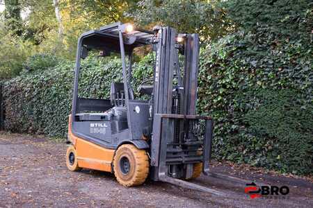 Eléctrica de 4 ruedas 2006  Still R60-25 (9)