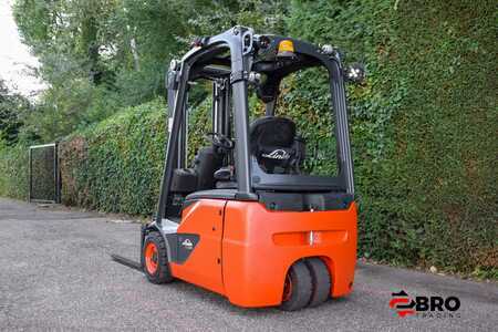 El Truck - 3-hjul  Linde E15-02 EVO Triplex (19)