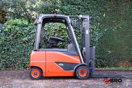 Carrelli elettrici 4 ruote 2020  Linde E18PH-02 EVO triplex (7)