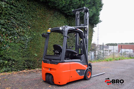 El Truck - 3-hjul  Linde E16-02 EVO triplex (11)