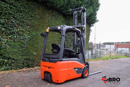 El Truck - 3-hjul  Linde E16-02 EVO triplex (4)