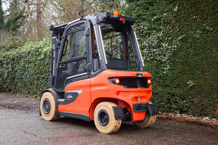 Carrelli elettrici 4 ruote 2023  Linde X35-01 Triplex 52.8 kWh Li-ion (30)