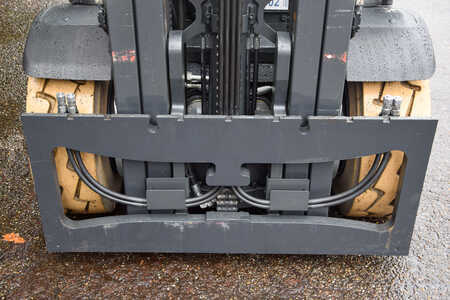 Carrelli elettrici 4 ruote 2023  Linde X35-01 Triplex 52.8 kWh Li-ion (33)