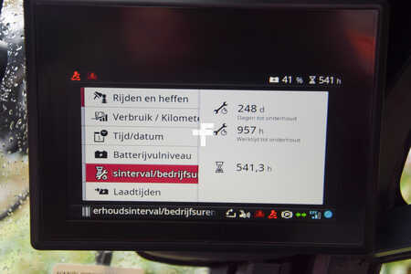 Carrelli elettrici 4 ruote 2023  Linde X35-01 Triplex 52.8 kWh Li-ion (5)