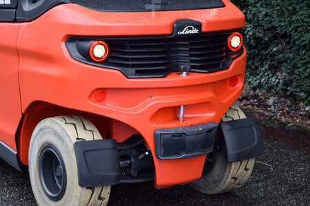 Carrelli elettrici 4 ruote 2023  Linde X35-01 Triplex 52.8 kWh Li-ion (9)