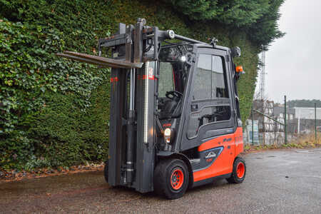 Chariots électriques à 4 roues 2020  Linde E25-01 Li-ion Triplex (11)