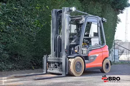 Chariots électriques à 4 roues 2022  Linde X30-01 Li ion 5 Hydr. valves (1)