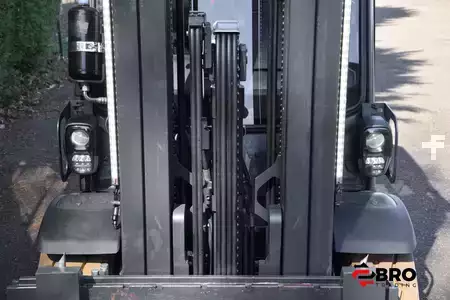 Chariots électriques à 4 roues 2022  Linde X30-01 Li ion 5 Hydr. valves (19)