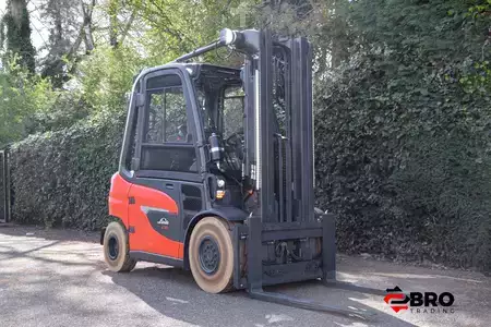 Chariots électriques à 4 roues 2022  Linde X30-01 Li ion 5 Hydr. valves (4)