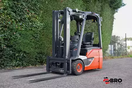 Elektro tříkolové VZV 2018  Linde E15-02 EVO Triplex (1)