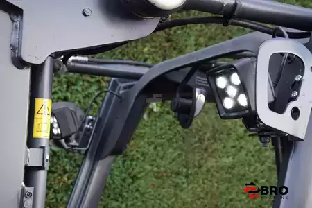 Elektro tříkolové VZV 2018  Linde E15-02 EVO Triplex (16)