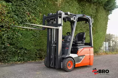 Elektro tříkolové VZV 2018  Linde E15-02 EVO Triplex (8)