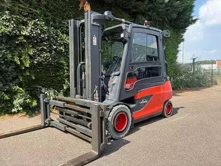 Elektro čtyřkolový VZV 2020  Linde E35L Container (1)