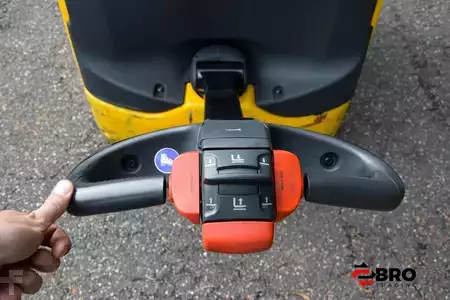 Nízkozdvižný vozík 2021  Linde L14i (16)
