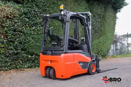 Sähkö - 3 pyör 2018  Linde E16C-02 (4)