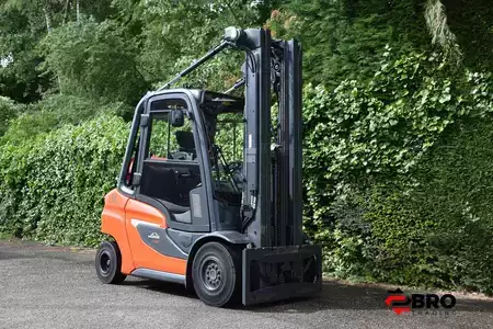 Gázüzemű targonca 2021  Linde H35T-01 (11)