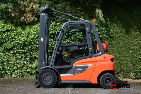 Gázüzemű targonca 2021  Linde H35T-01 (7)