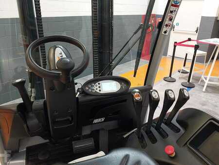 Carrelli elettrici 4 ruote 2017  Still RX 60-25 (3)