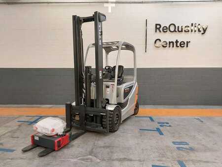 Carrelli elettrici 4 ruote 2015  Still RX60-30 (1)