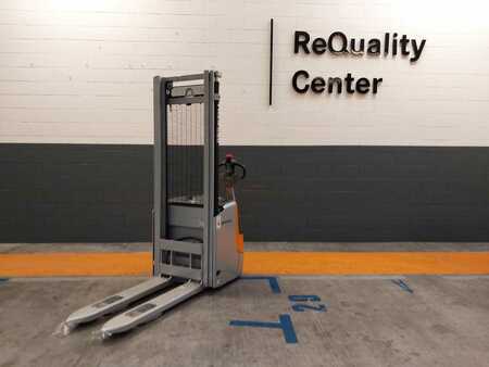 Pallet Stackers 2019  Still EXV 12 (1)