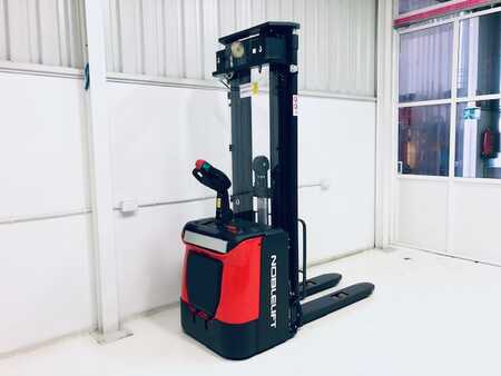 Stackers Stand-on Noblelift PS16N