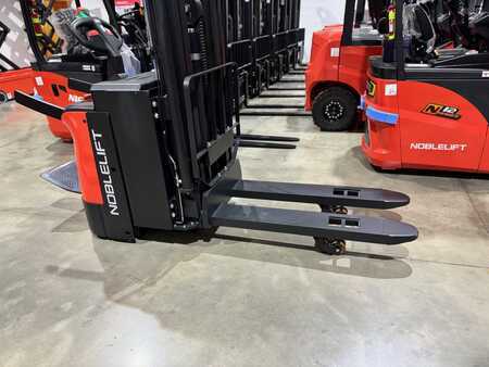 Stacker de condutor em pé 2025  Noblelift PS16DN (10)