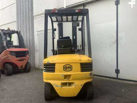 El truck - 4 hjulet 2008  OM XE 30 (4)