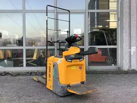 VZV s plošinou pro řidiče 2022  Jungheinrich ERE 120 (1)