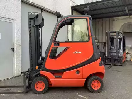 Carrelli elevatori diesel  Linde H16D-03 (3)