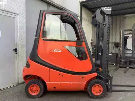 Carrelli elevatori diesel  Linde H16D-03 (4)