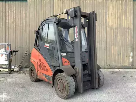 Carrelli elevatori diesel  Linde H40D-01 (1)