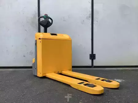 Transpaleta eléctrica 2020  Jungheinrich EJE 118 (2)