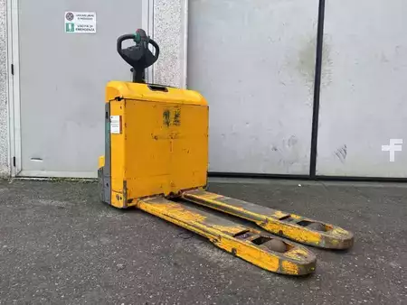 Transpaleta eléctrica 2020  Jungheinrich EJE 118 (2)