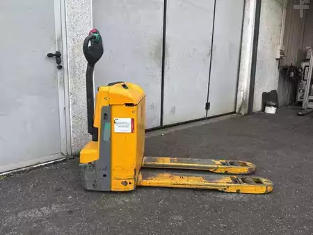 Transpaleta eléctrica 2020  Jungheinrich EJE 118 (4)