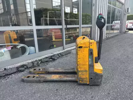 Lavansiirtovaunu 2019  Jungheinrich EJE 116 (5)