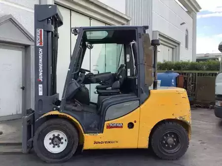 Carrelli elevatori diesel 2013  Jungheinrich DFG 550 S (3)