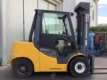 Carrelli elevatori diesel 2013  Jungheinrich DFG 550 S (4)