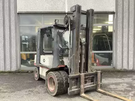 Diesel truck 1990  OM DI35C (1)