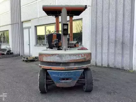 Chariots élévateurs diesel 1990  Lugli 40 C (4)