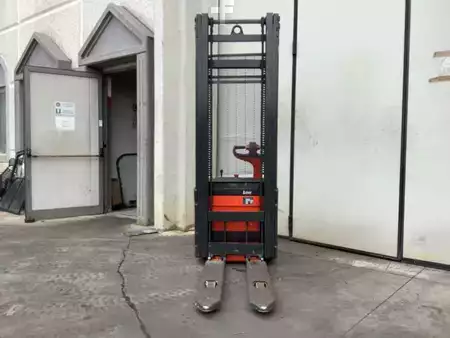 Stoccatori  Linde L10 (4)