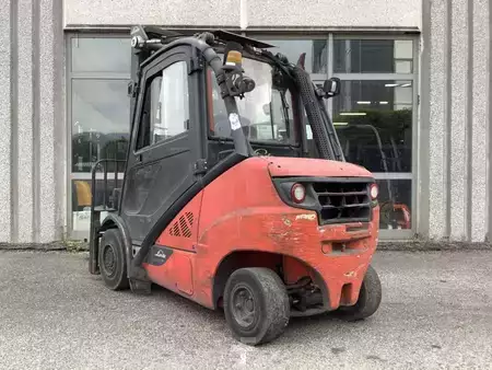 Carrelli elevatori diesel  Linde H35D-02 (2)