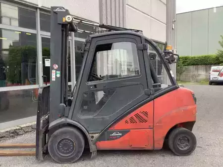 Carrelli elevatori diesel  Linde H35D-02 (4)