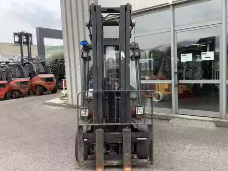 Carrelli elevatori diesel  Linde H35D-02 (5)