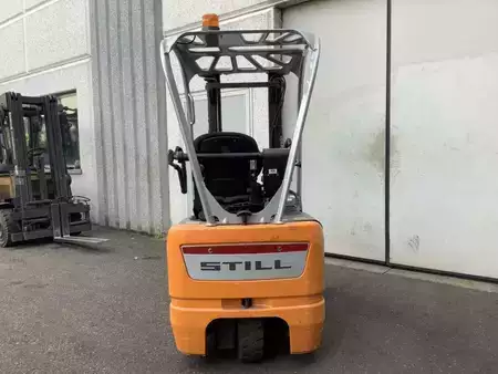 Carrelli elettrici 3 ruote  Still RX 50-13 (5)