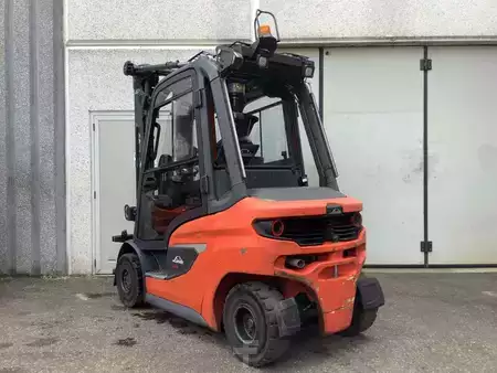 Carrelli elevatori diesel 2022  Linde H25D-01 (2)